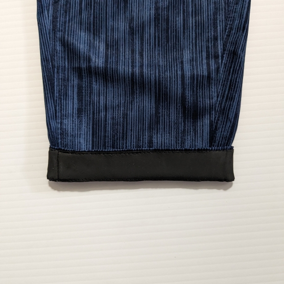 Athleta Stride Midtown Ankle Pant Blue Variegated Striated Pattern Size 6 - Picture 10 of 14